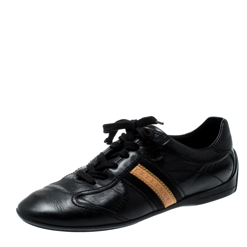 مملوكة مسبقًا حذاء رياضي لوي فيتون أربطة جلد أسود مقاس 38