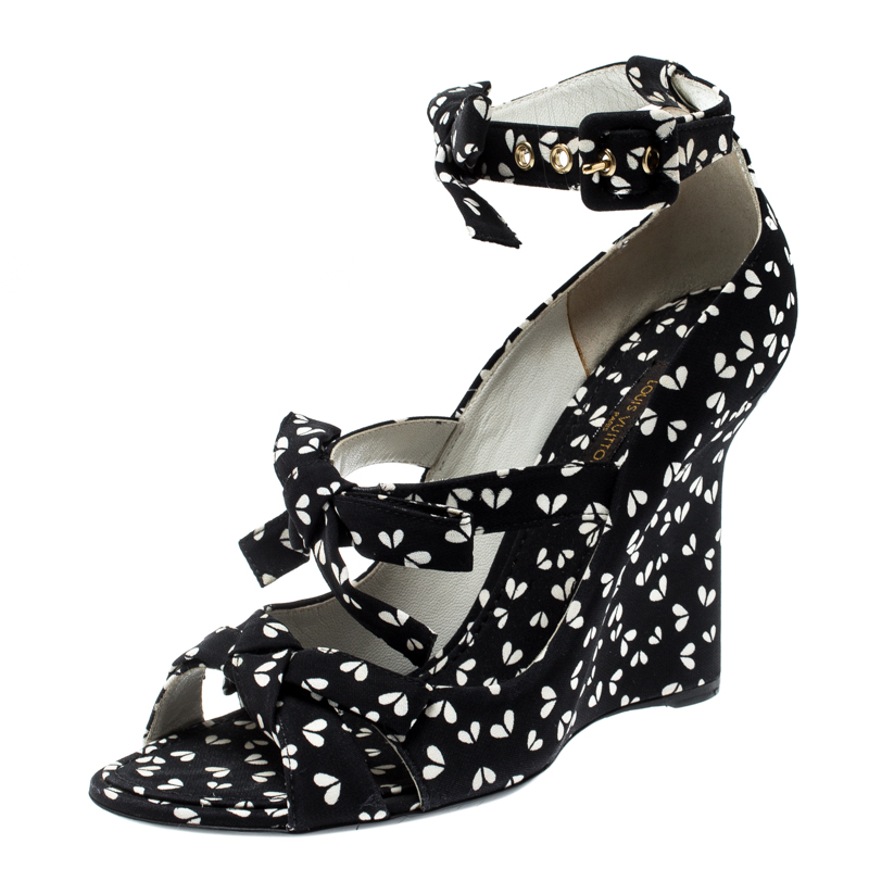 

Louis Vuitton Black Printed Fabric Bow Ankle Strap Wedges Sandals Size