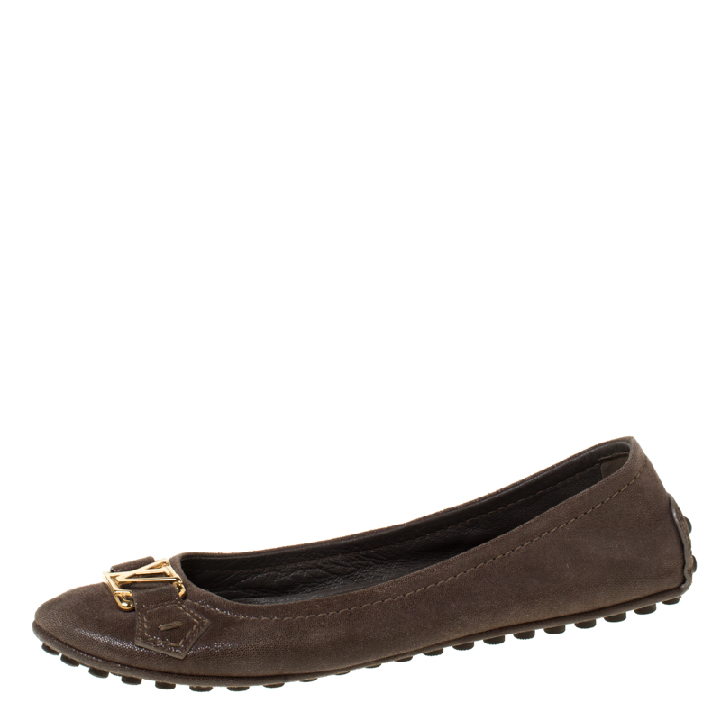 مملوكة مسبقًا Louis Vuitton Brown Textured Leather Oxford Ballet Flats Size 36.5