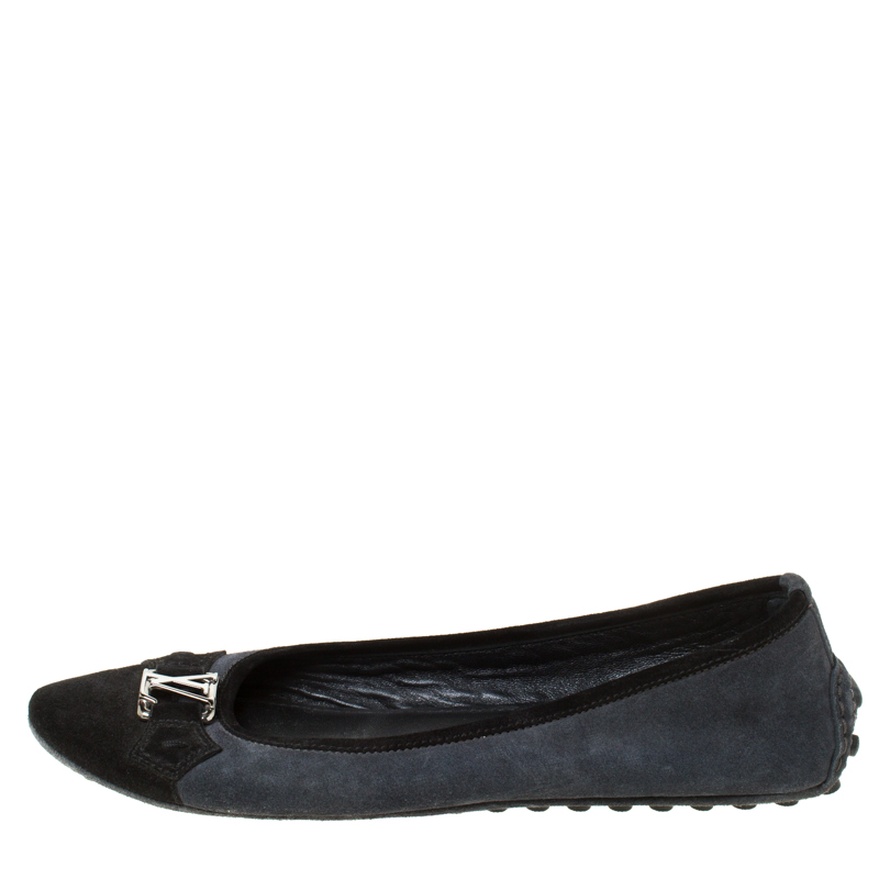 

Louis Vuitton Grey/Black Suede Oxford Ballet Flats Size