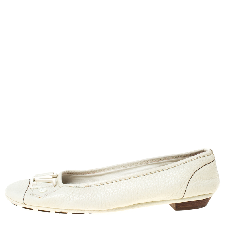 

Louis Vuitton White Leather Oxford Ballet Flats Size