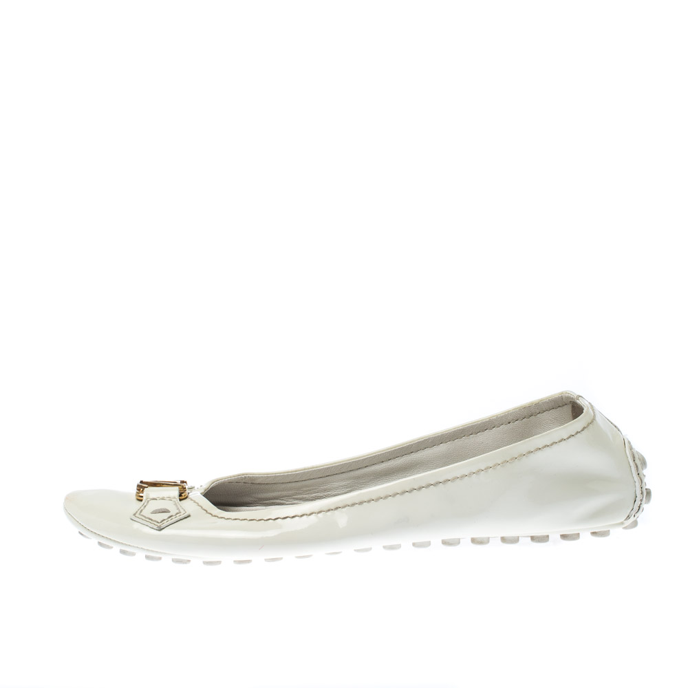 

Louis Vuitton White Patent Leather Oxford Ballet Flats Size