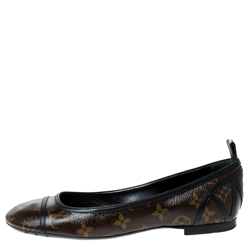 

Louis Vuitton Brown Monogram Canvas Ballet Flats Size
