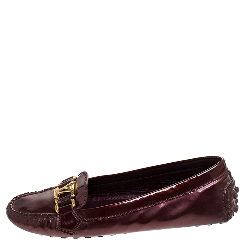 

Louis Vuitton Burgundy Patent Leather Oxford Loafers Size