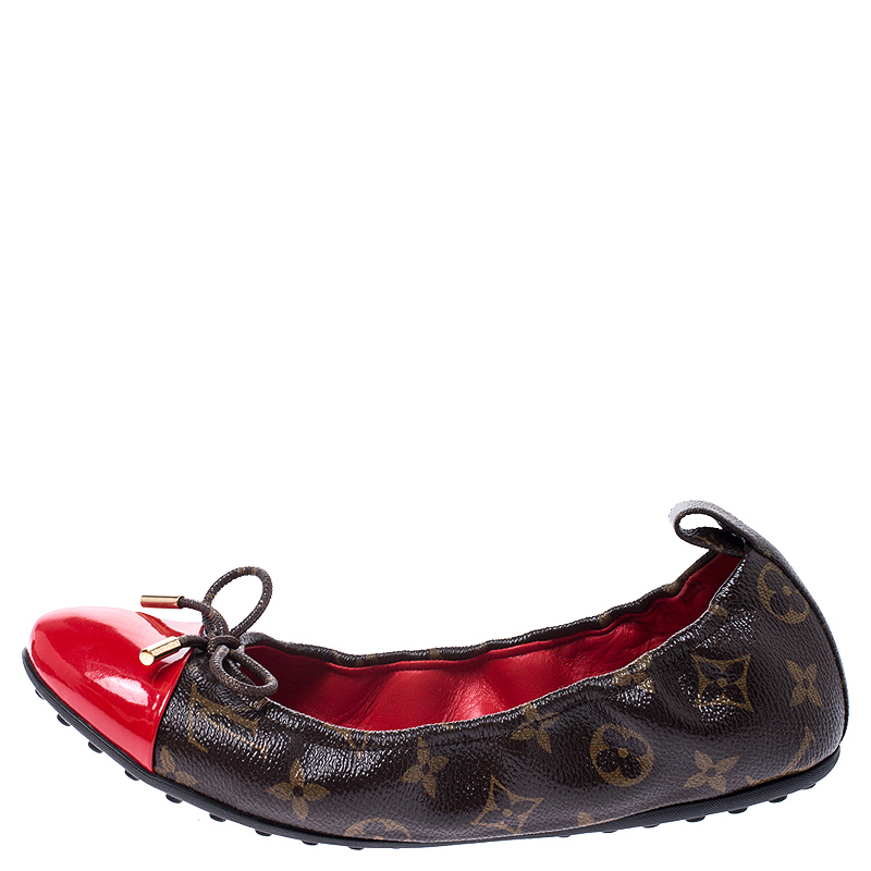 

Louis Vuitton Brown/Red Monogram Canvas and Patent Leather Bow Cap Toe Scrunch Ballet Flats Size