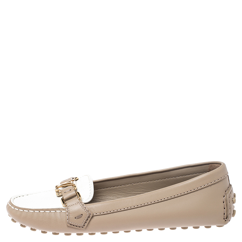 

Louis Vuitton Beige/White Leather Oxford Loafers Size