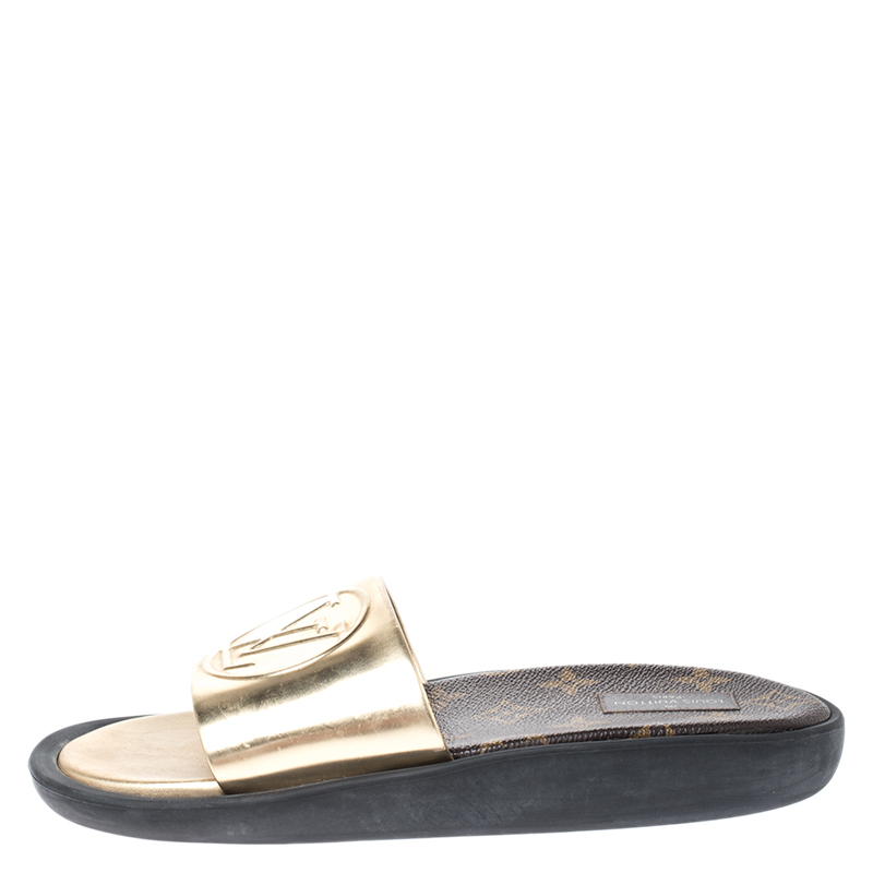 

Louis Vuitton Gold Leather And Monogram Canvas Sunbath Flat Slides Size, Brown