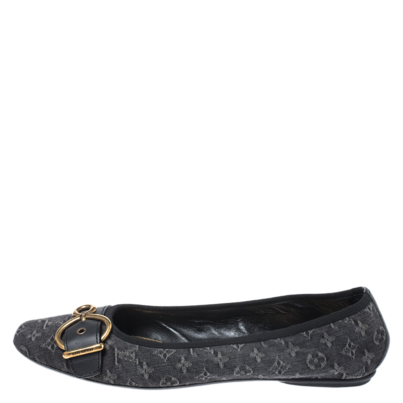 

Louis Vuitton Grey Mini Monogram Canvas And Black Leather Buckle Detail Square Toe Ballet Flats Size