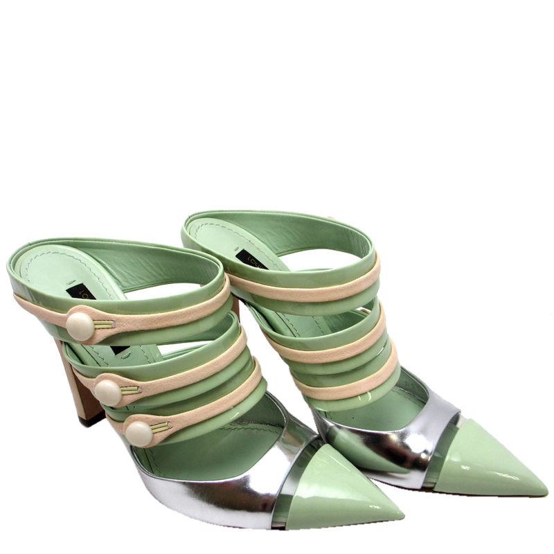 

Louis Vuitton Beige/Green Leather Pumps Size