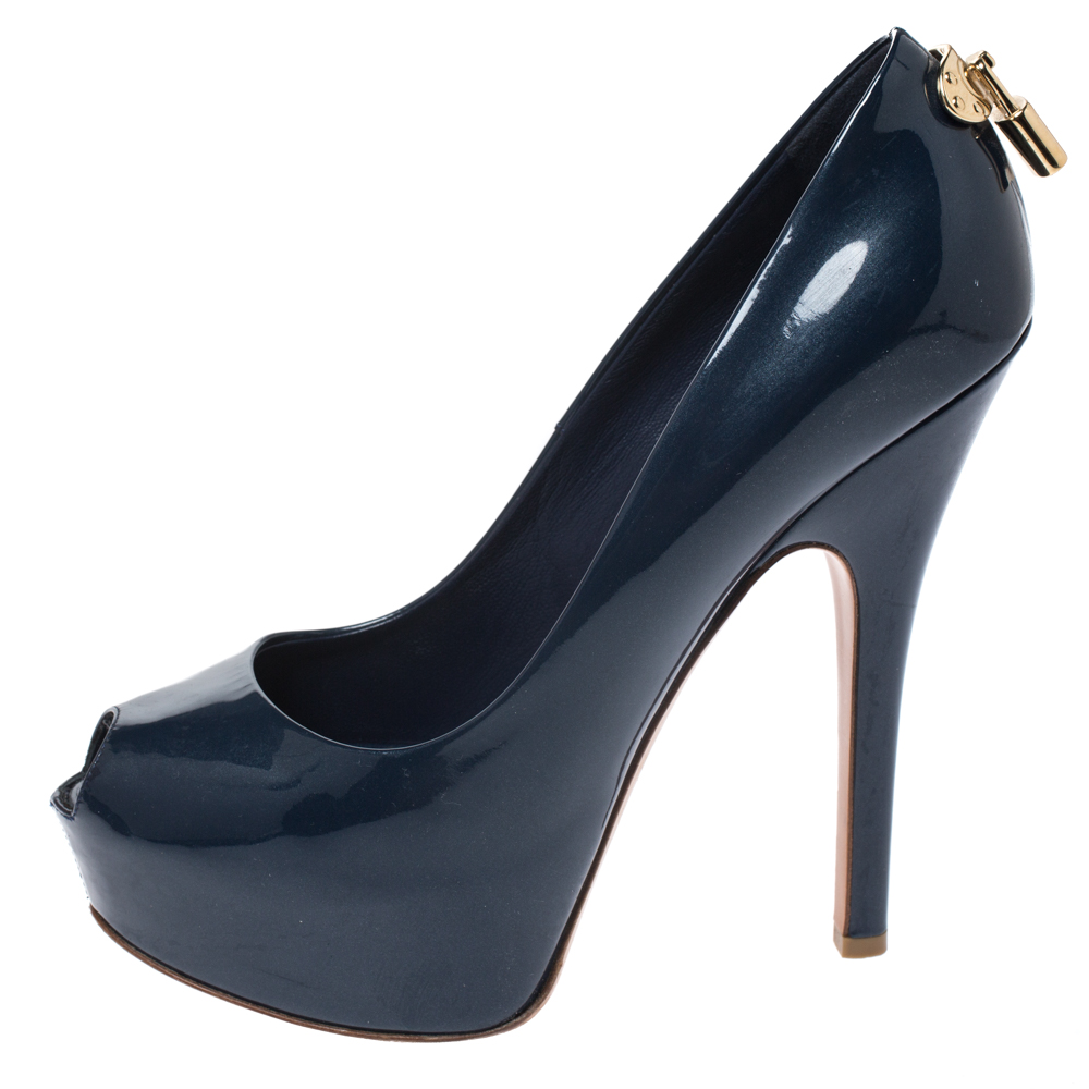 

Louis Vuitton Navy Blue Patent Leather Oh Really! Peep Toe Pumps Size