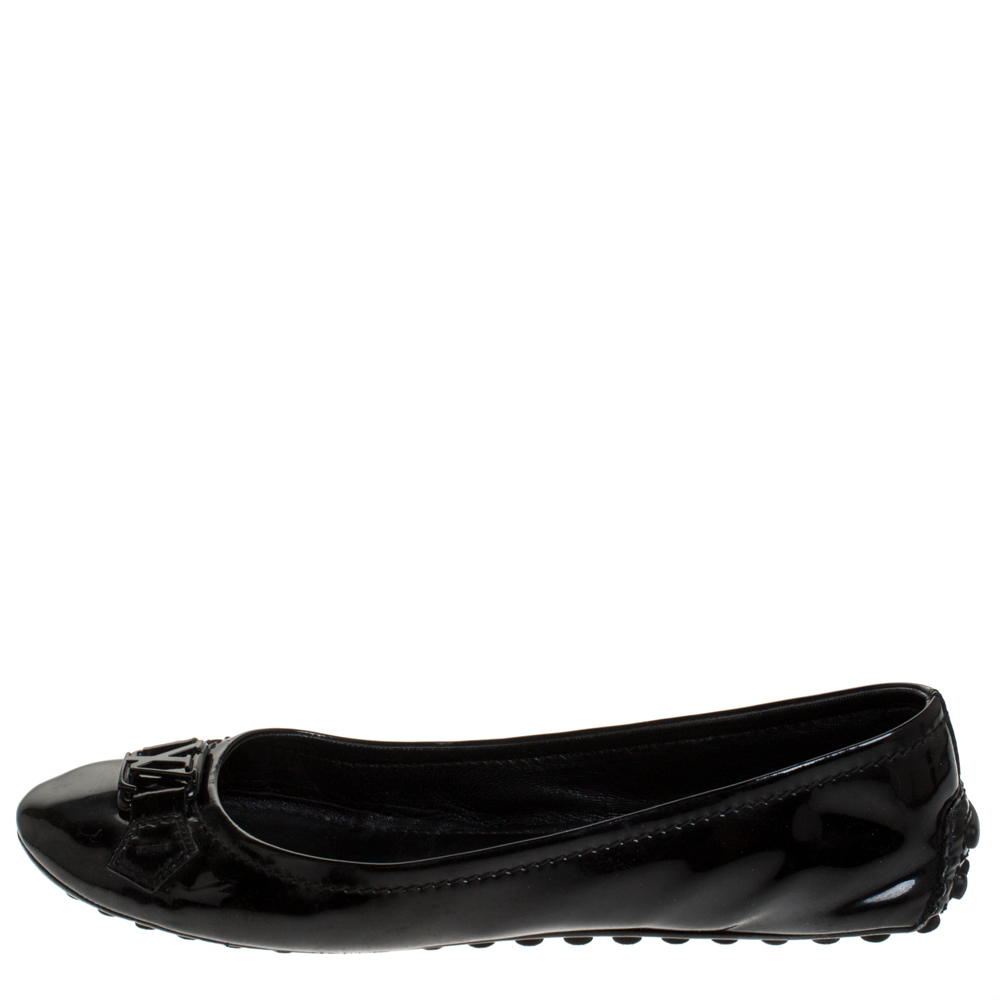 

Louis Vuitton Black Patent Leather Oxford Ballet Flats Size