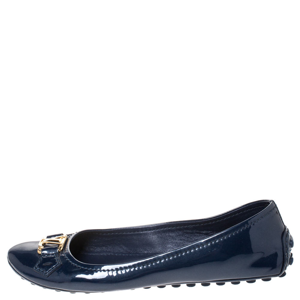 

Louis Vuitton Blue Patent Leather Oxford Ballet Flats Size