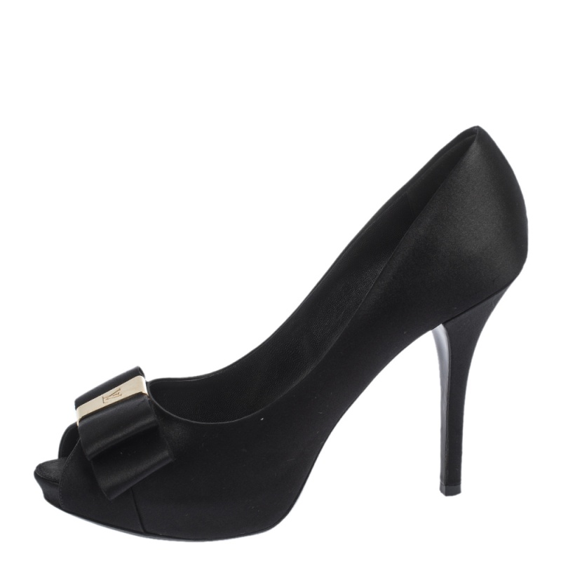 

Louis Vuitton Black Satin Bow Peep Toe Pumps Size