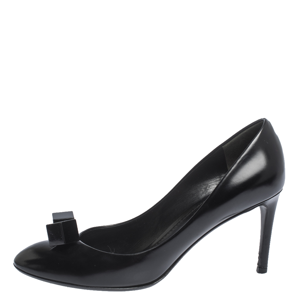 

Louis Vuitton Black Leather Gossip Pumps Size