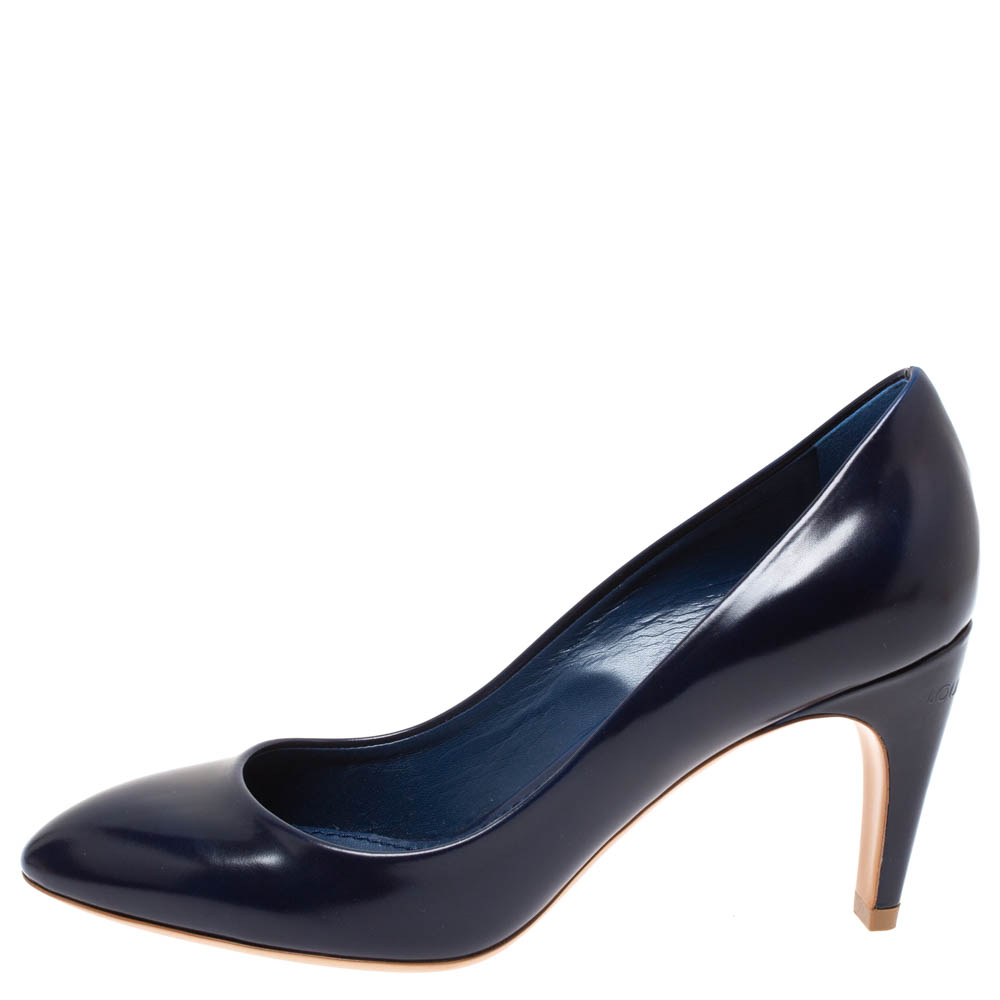 

Louis Vuitton Navy Blue Leather Curved Heel Pumps Size