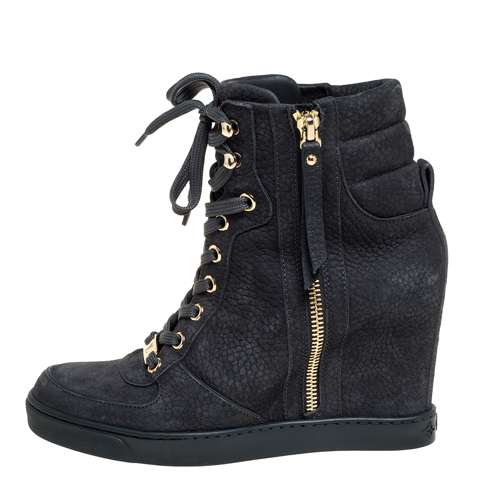 

Louis Vuitton Black Leather Lace Up Ankle Boots Size