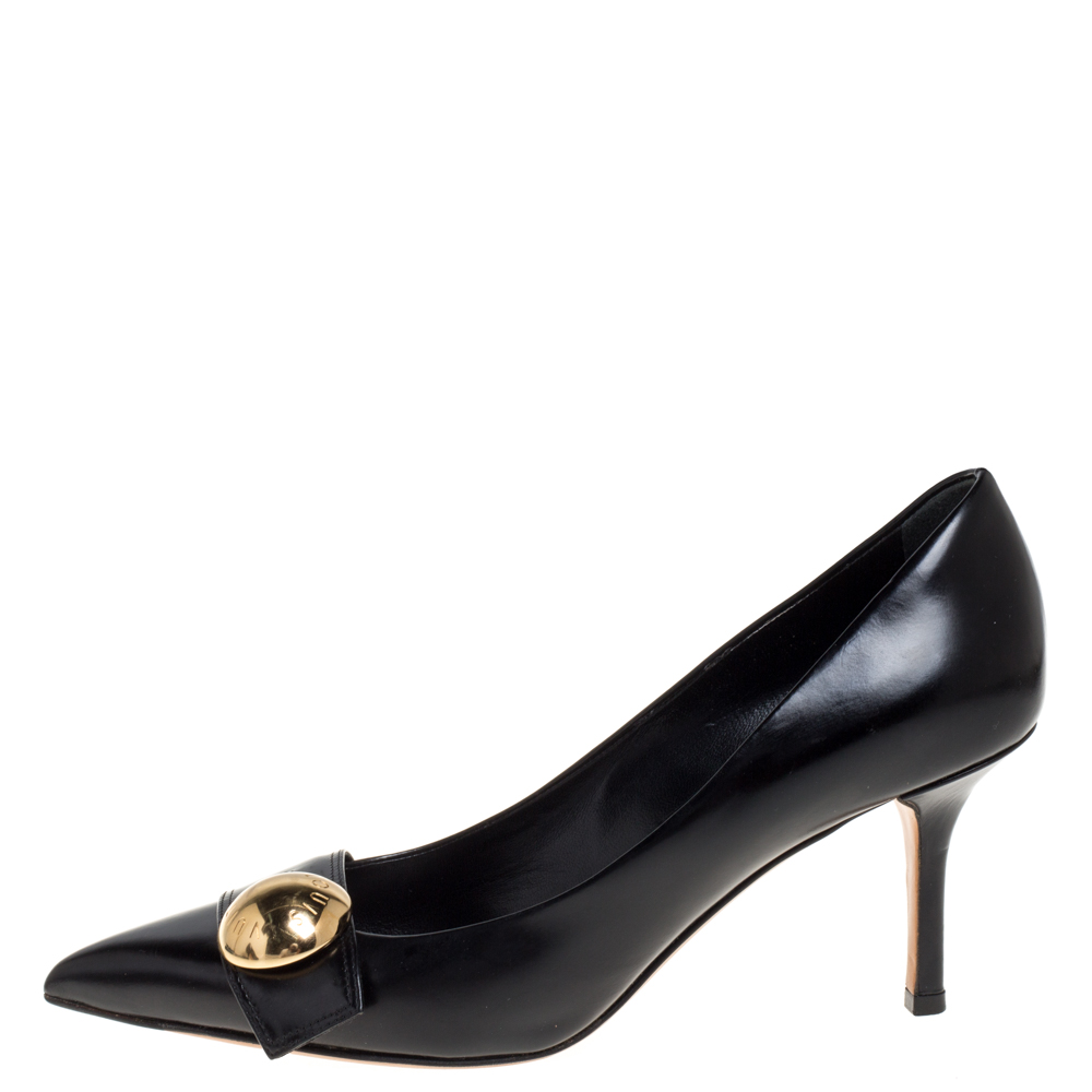 

Louis Vuitton Black Leather Pointed Toe Pumps Size