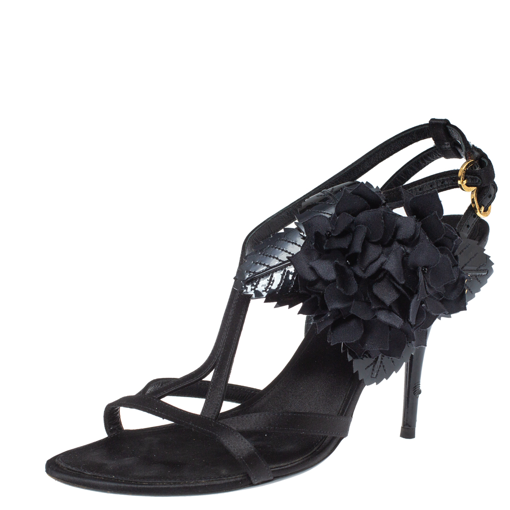 

Louis Vuitton Black Satin And Patent Leather Flower Embellished Ankle Strap Sandal Size