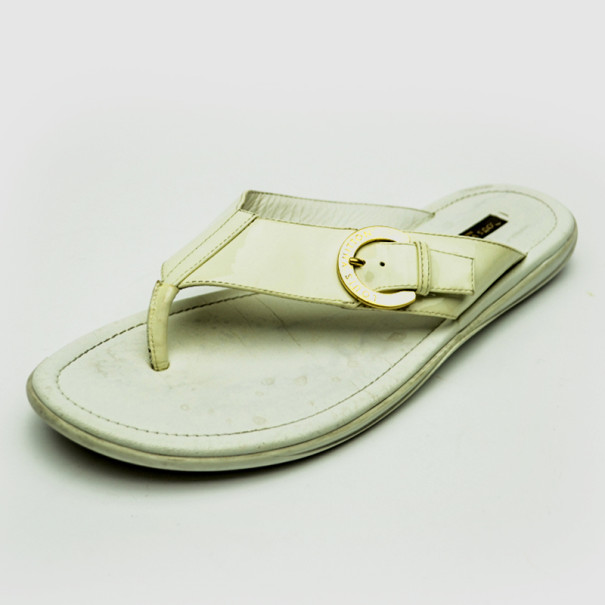 Pre Owned Louis Vuitton White Patent Leather Thong Slippers Size 39.5