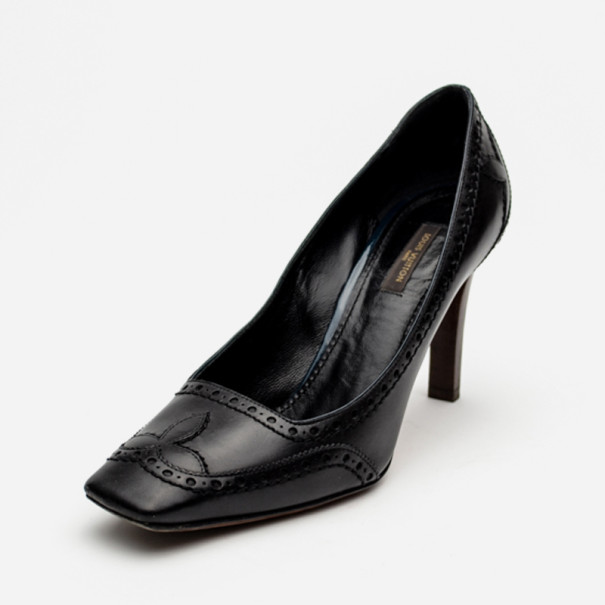 مملوكة مسبقًا Louis Vuitton Black Leather Brogue Pumps Size 38.5