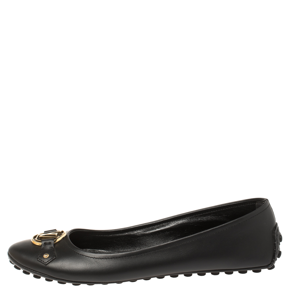 

Louis Vuitton Black Leather Dauphine Ballet Flats Size