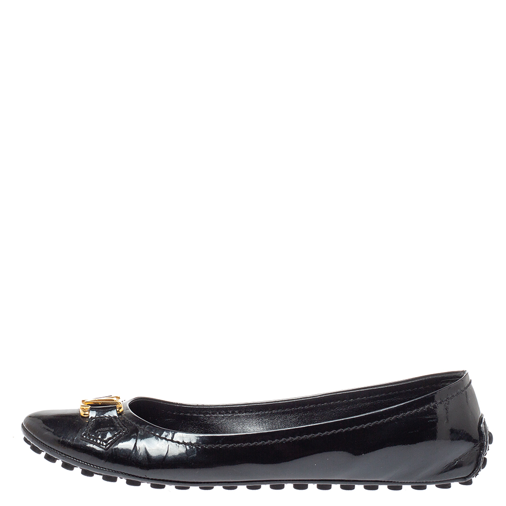 

Louis Vuitton Black Patent Leather Ballet Flats Size