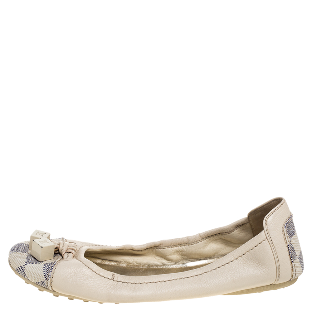 

Louis Vuitton Off White Damier Azur And Leather Lovely Scrunch Ballet Flats Size