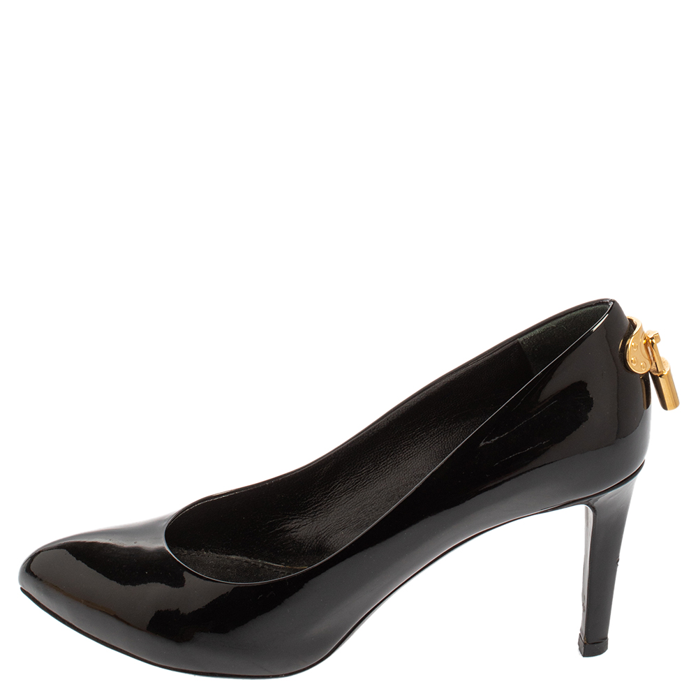 

Louis Vuitton Black Patent Leather Oh Really! Pointed Toe Pumps Size