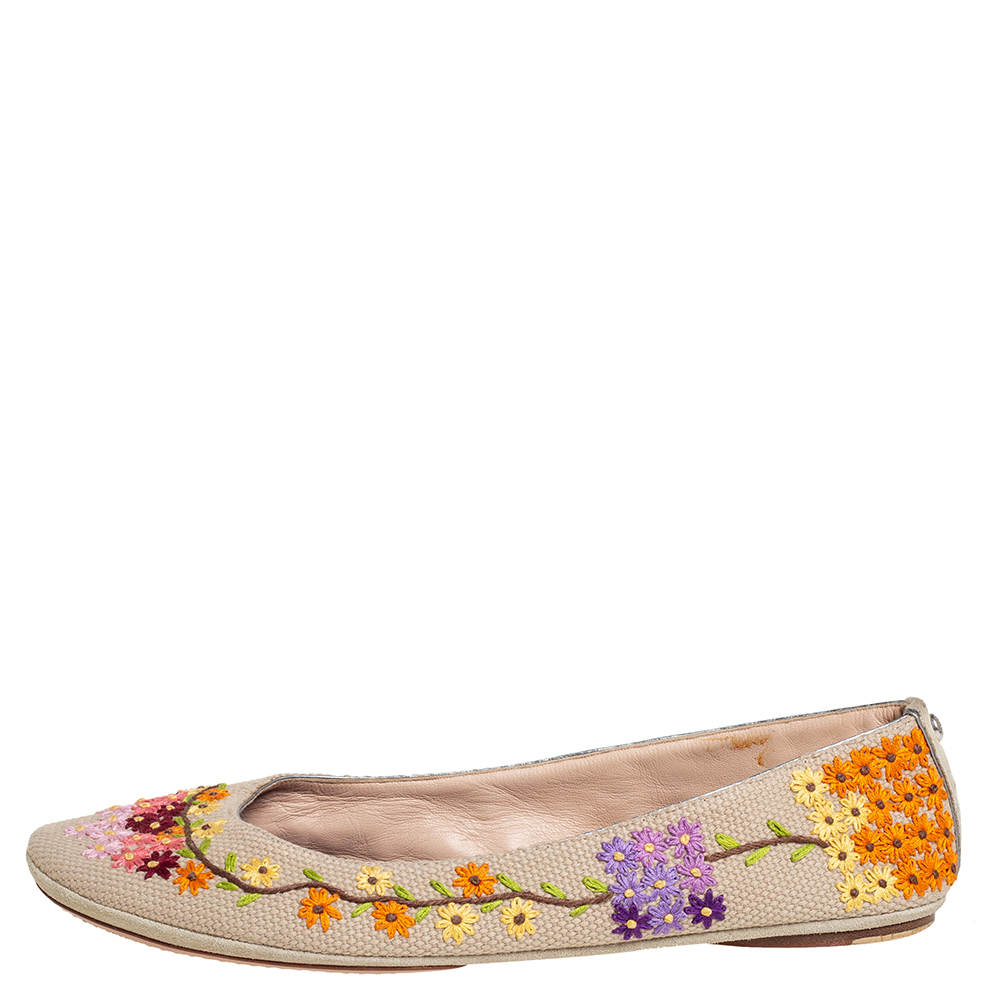 

Louis Vuitton Multicolor Floral Embroidered Canvas Ballet Flats Size