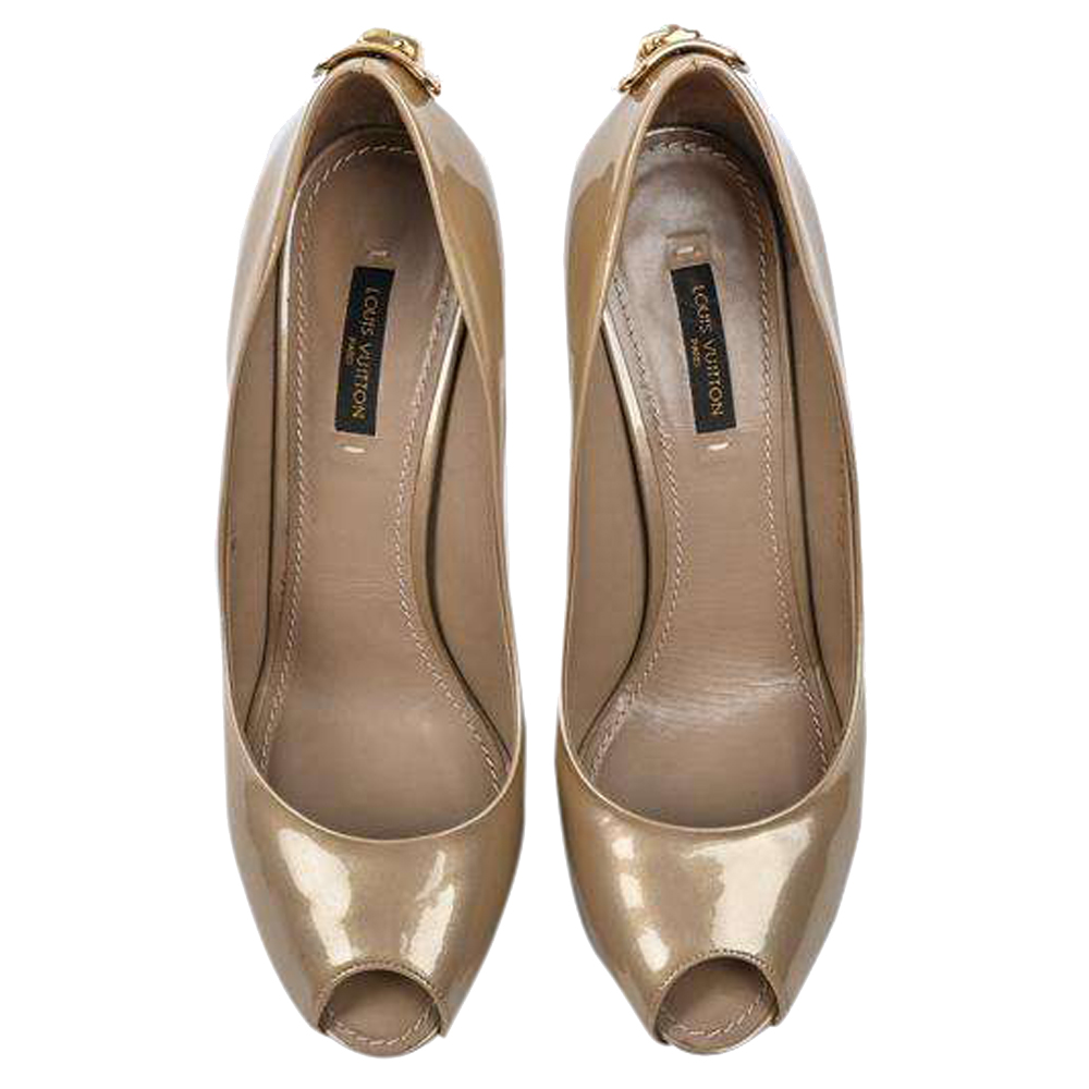 

Louis Vuitton Bronze Patent Leather Oh Really! Peep Toe Pumps Size, Beige