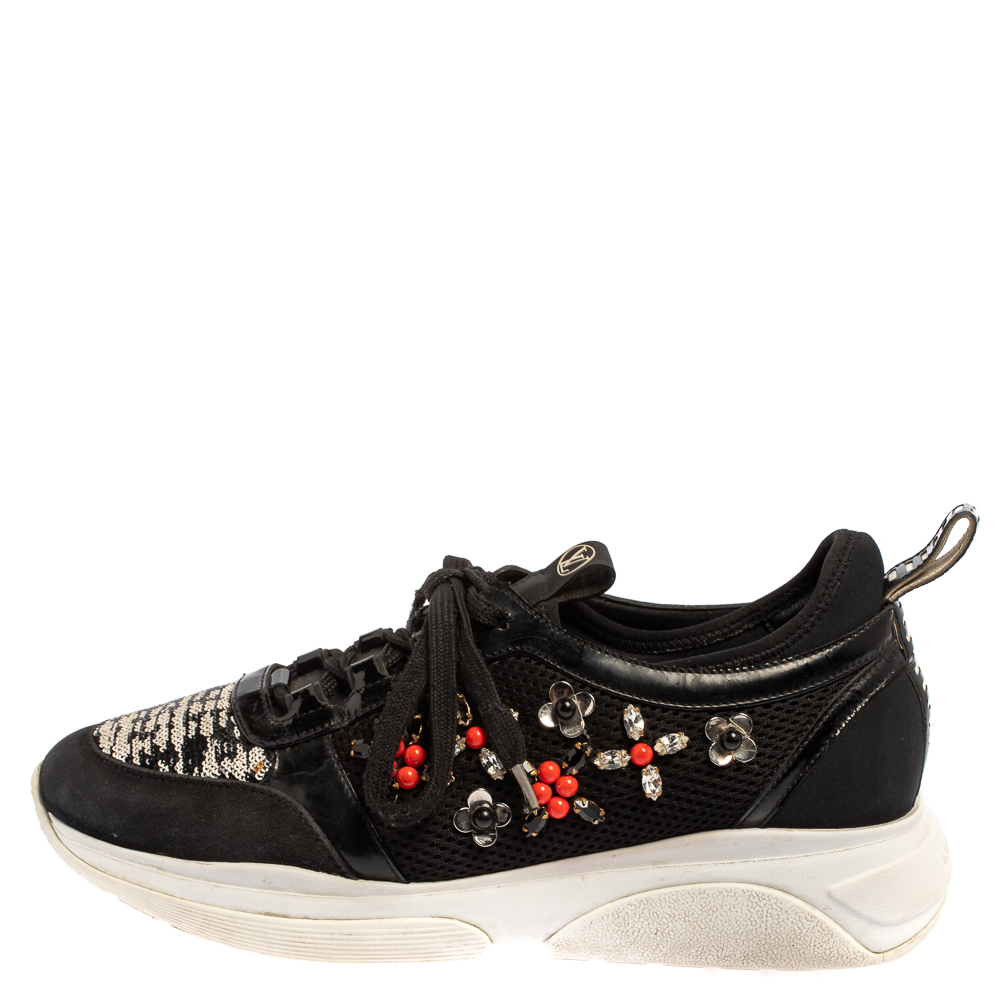 

Louis Vuitton Black Patent Leather And Mesh Crystal Embellished Low Top Sneakers Size