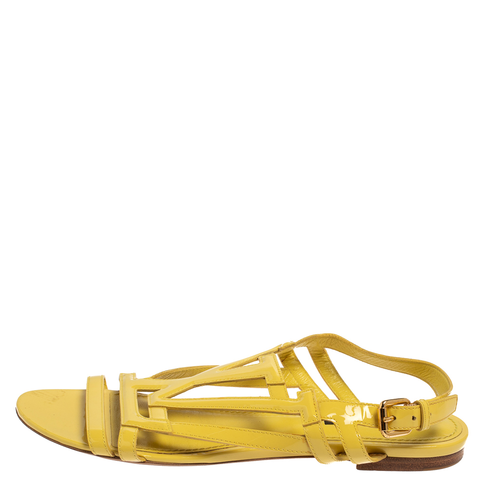 

Louis Vuitton Yellow Patent Leather Flat Sandals Size