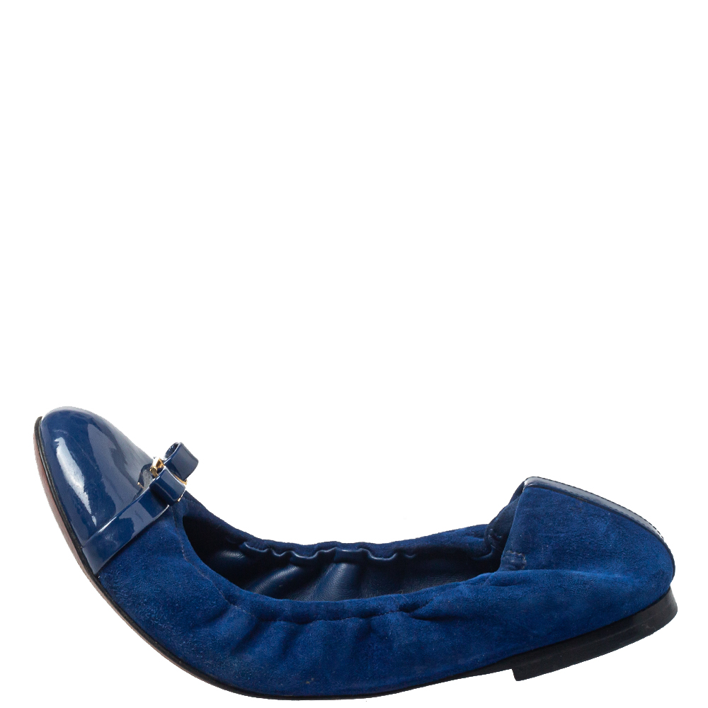 

Louis Vuitton Blue Suede And Patent Leather Elba Flats Size