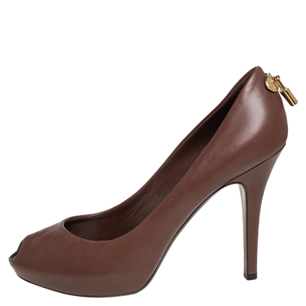 

Louis Vuitton Brown Leather Oh Really! Peep Toe Pumps Size
