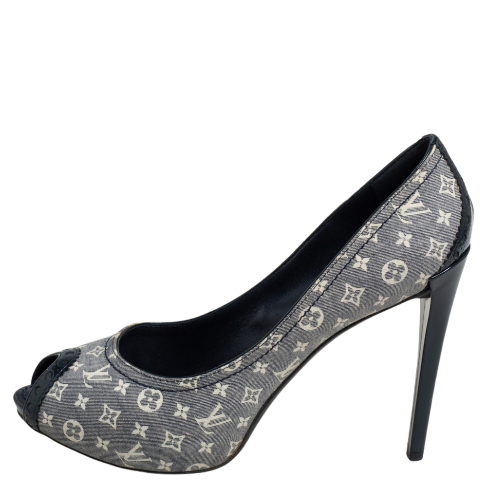 

Louis Vuitton Blue/White Monogram Idylle Canvas Romance Peep Toe Pumps Size