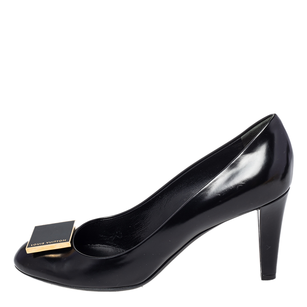 

Louis Vuitton Black Patent Leather Pumps Size