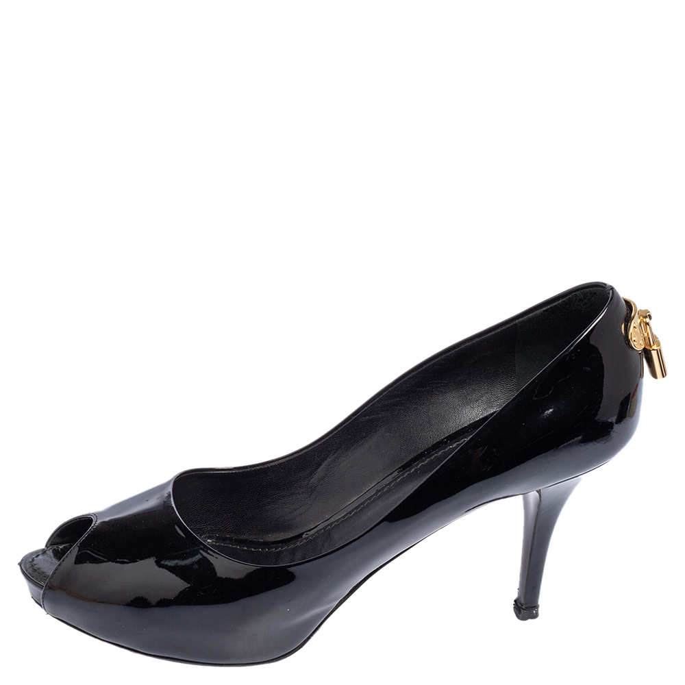

Louis Vuitton Black Patent Leather Oh Really! Peep Toe Pumps Size