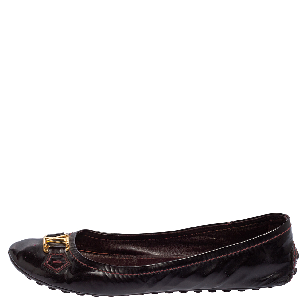 

Louis Vuitton Burgundy Patent Leather Ballet Flats Size