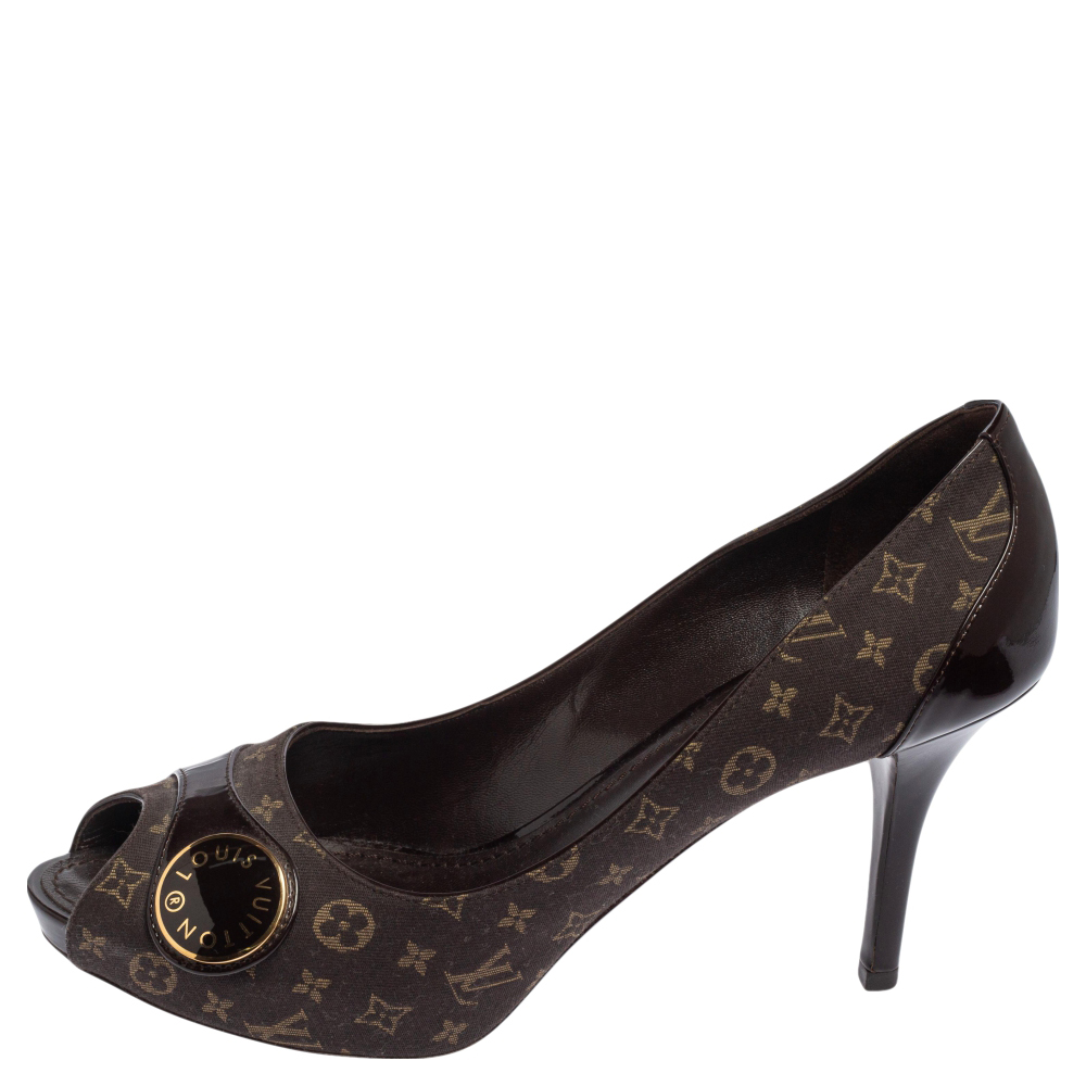 

Louis Vuitton Brown Monogram Canvas And Patent Idylle Judy Peep Toe Pumps Size