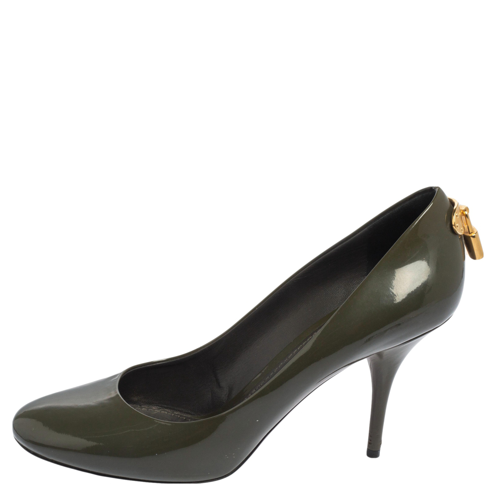 

Louis Vuitton Olive Green Patent Leather Oh Really! Pumps Size