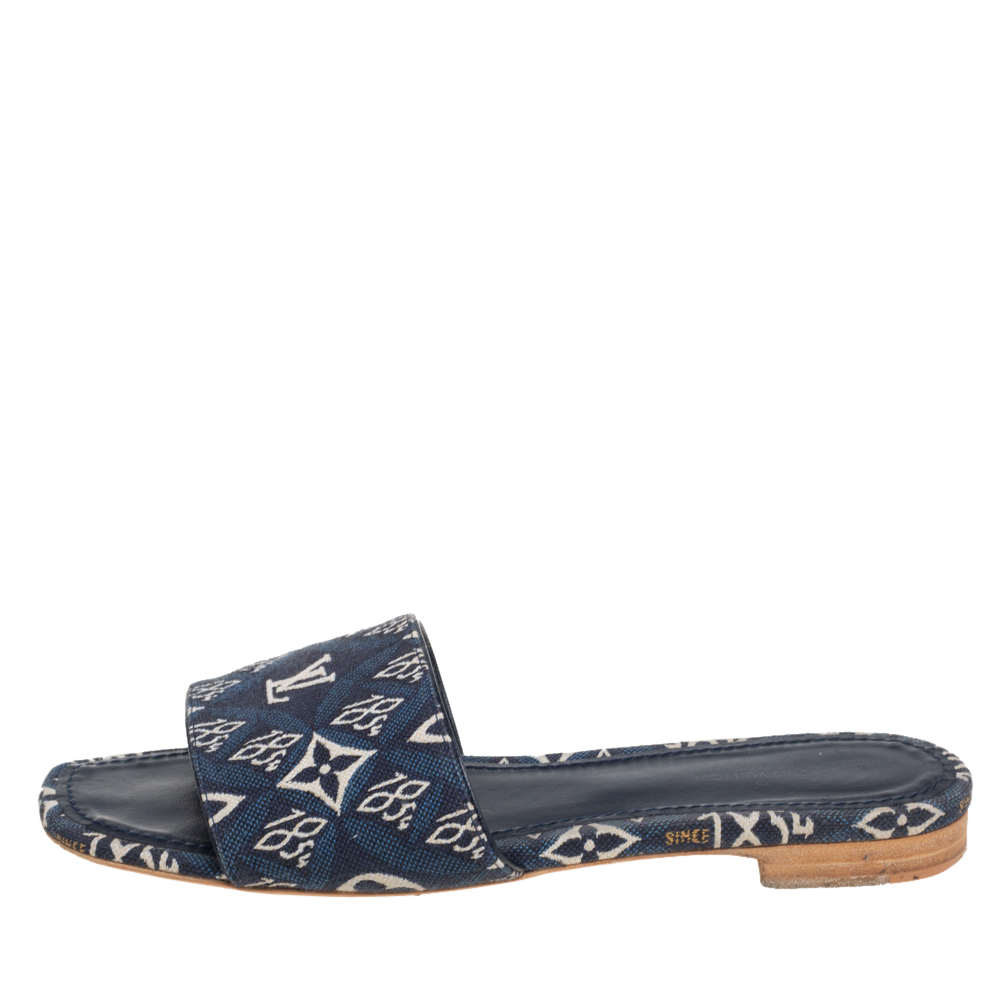 

Louis Vuitton Blue Canvas Crafty Slide Sandals Size