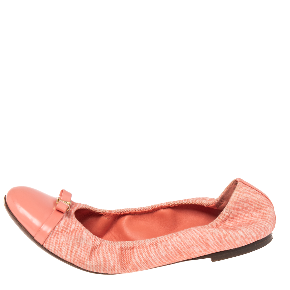 

Louis Vuitton Pink Fabric And Leather Bow Ballet Flats size