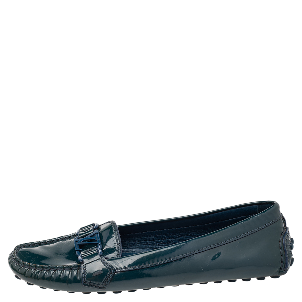 

Louis Vuitton Green Patent Leather Slip On Loafers Size