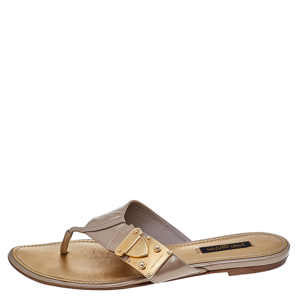 

Louis Vuitton Beige Patent Leather Thong Sandals Size