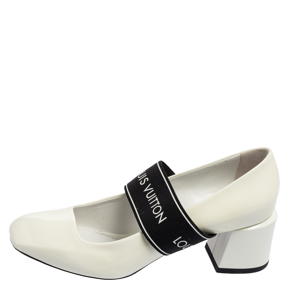 

Louis Vuitton White Patent Leather Uncover Pumps Size