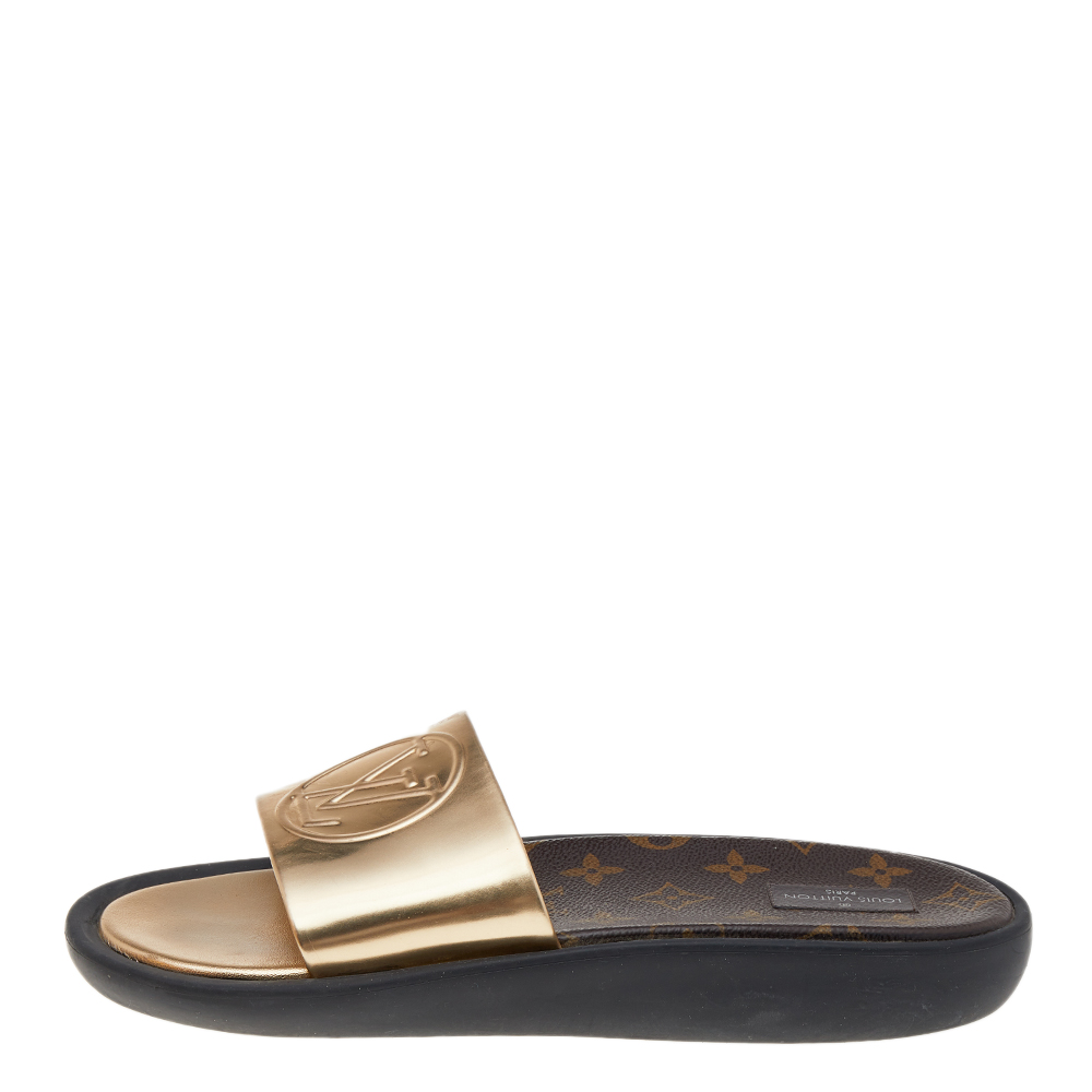 

Louis Vuitton Gold Leather Sunbath Flat Slides Size