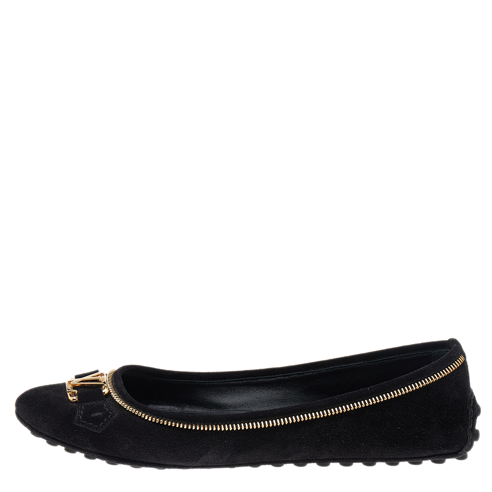 

Louis Vuitton Black Suede Logo Detail Ballet Flats