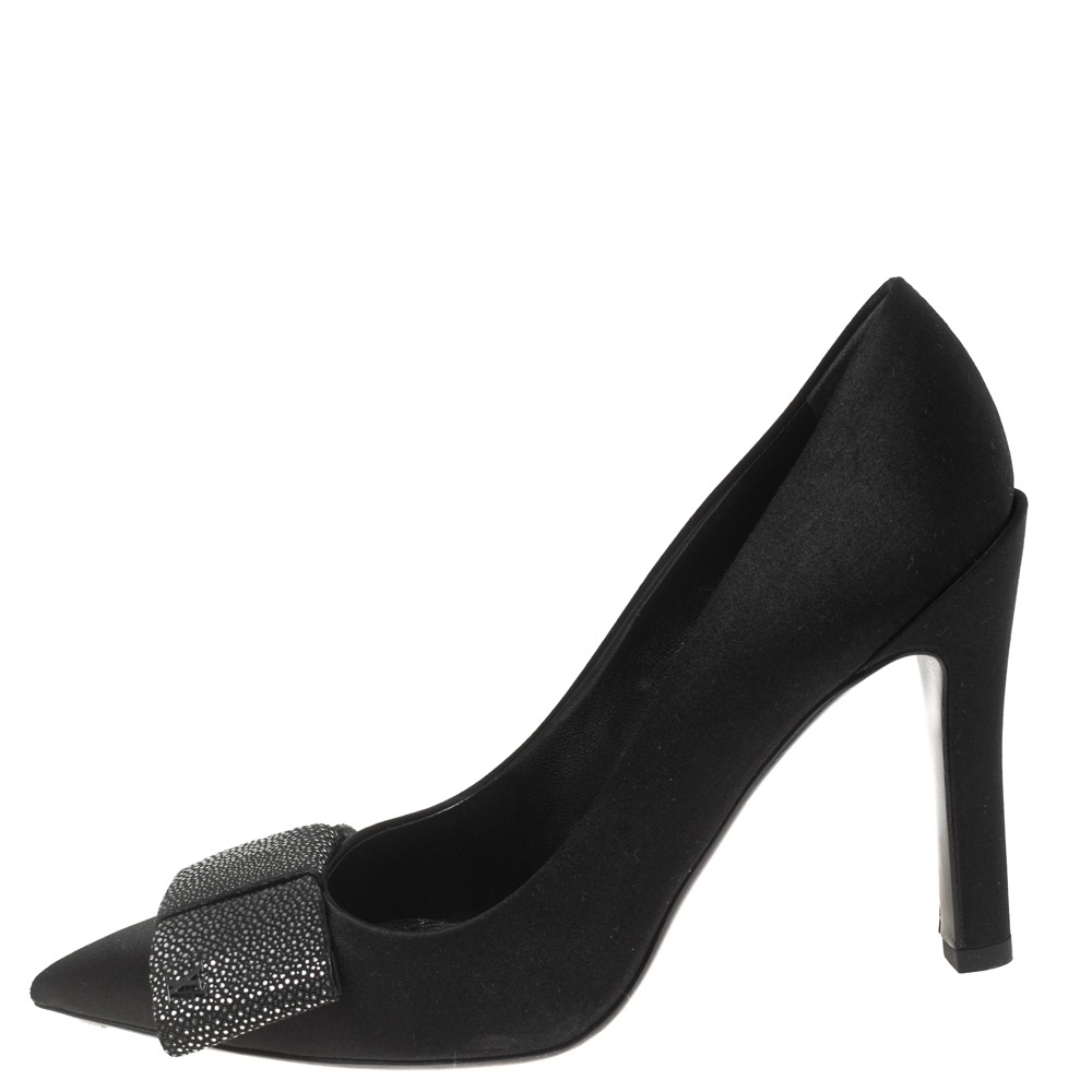 

Louis Vuitton Black Satin Bow Embellished Pointed Toe Pumps Size