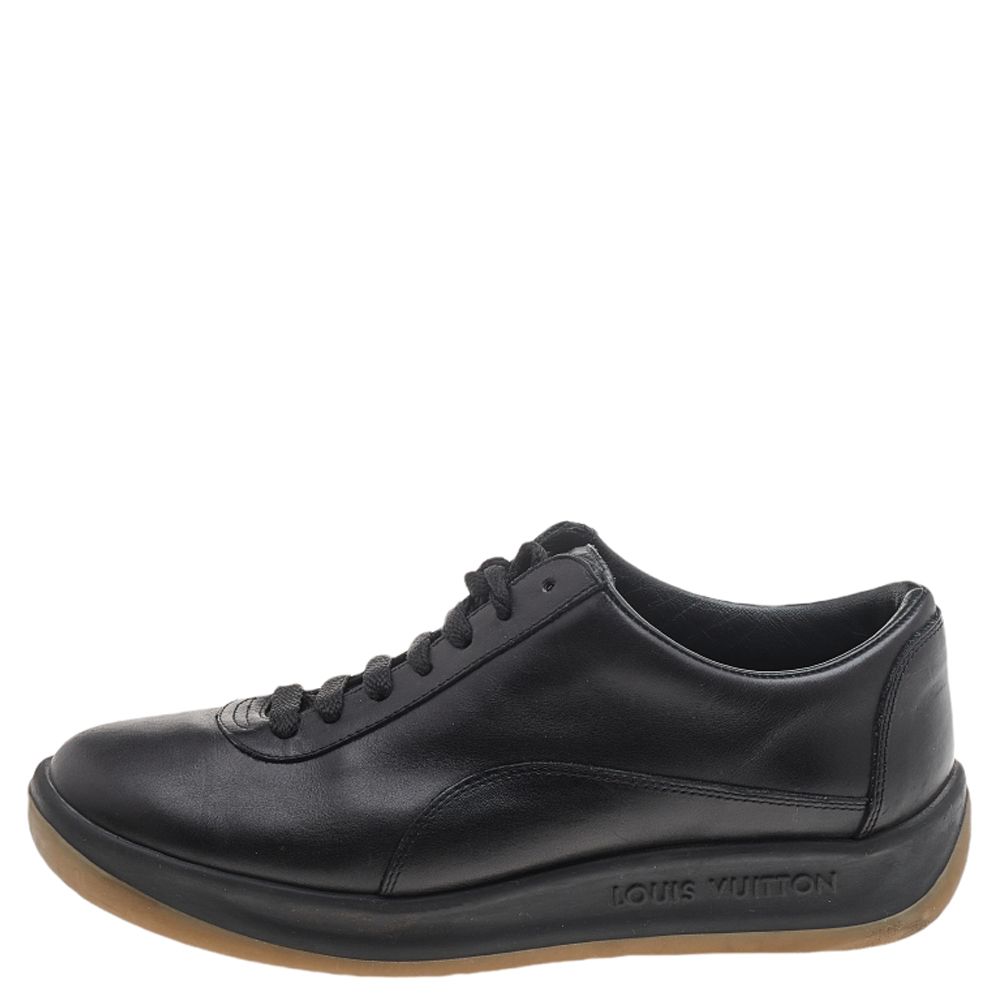 

Louis Vuitton Black Leather Low Top Sneakers Size