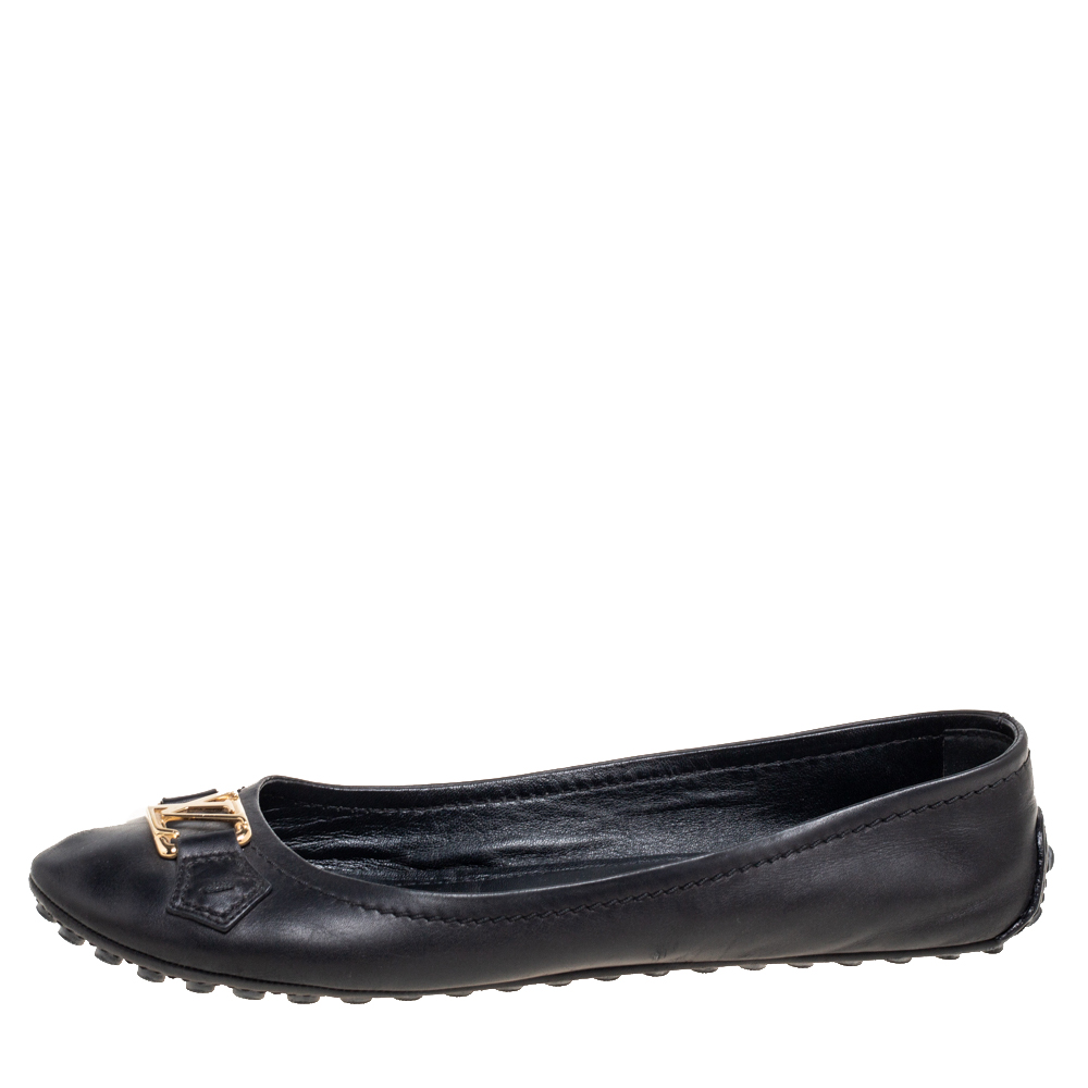 

Louis Vuitton Black Leather Oxford Ballet Flats Size